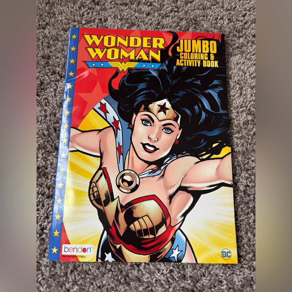 Wonder Woman Jumbo Coloring & Activity Book